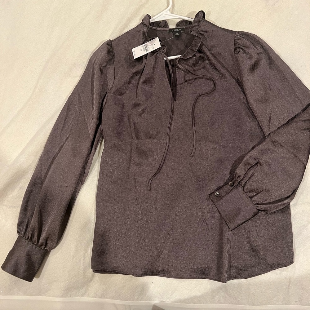 Ann Taylor stone long sleeves women’s blouse.